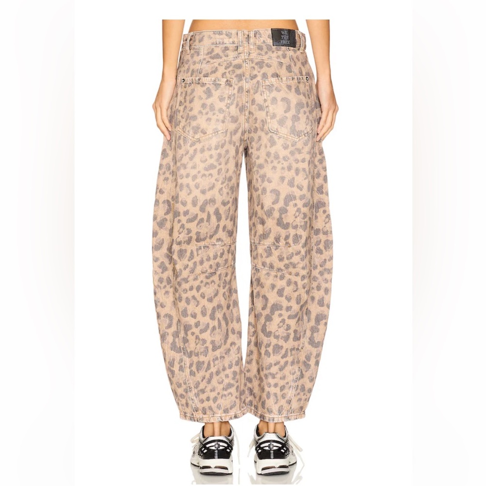 We The Free Good Luck Printed Mid Rise Barrel In Brown Size 26
Free People - Picture 3 of 4